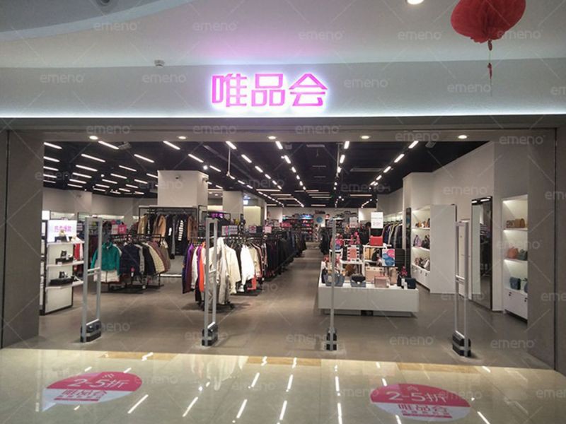 Nag-install ang Vipshop ng cubic beauty AM8208 clothing anti-theft device case