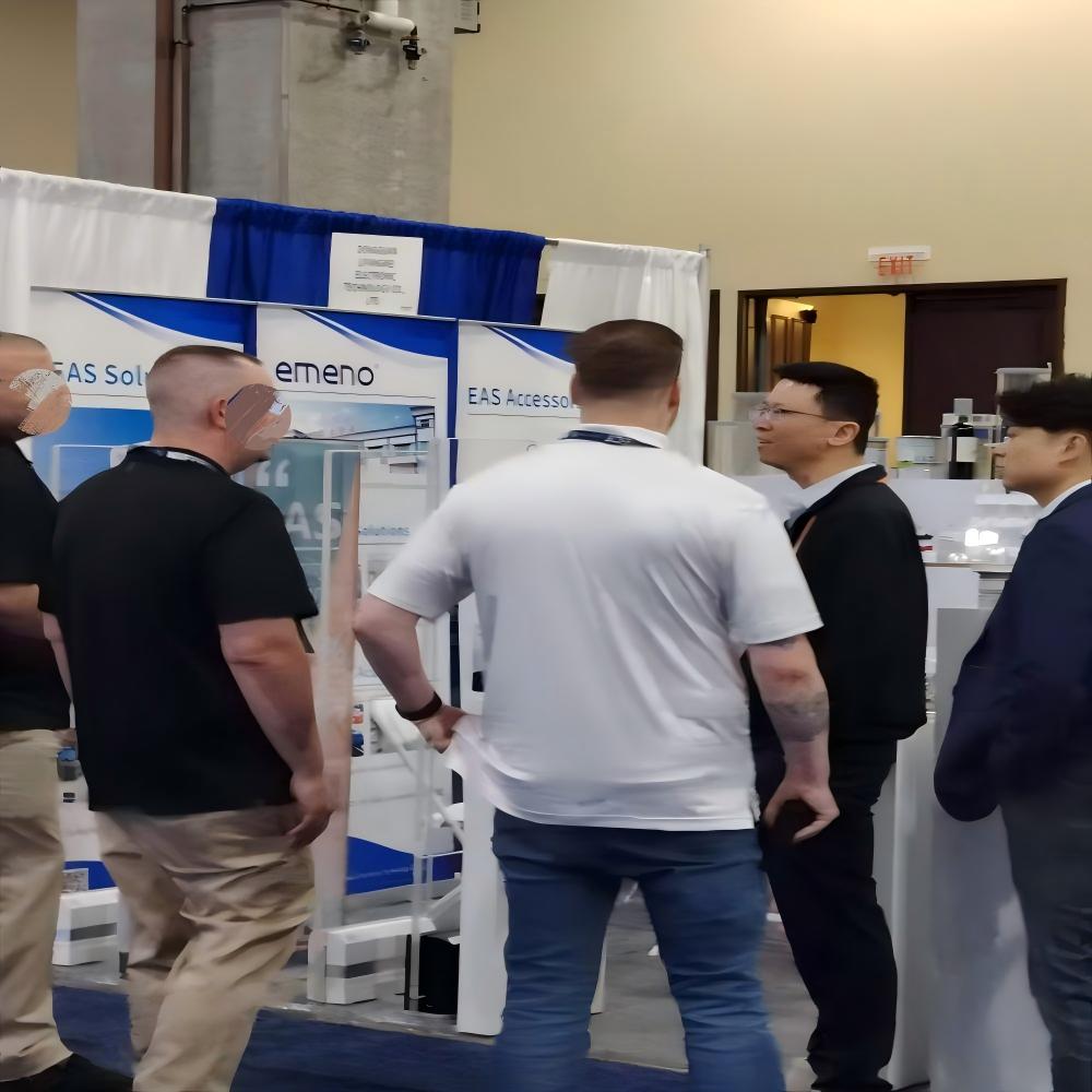 Naroon si Lifangmei sa booth ng NRF sa loob ng tatlong araw. Napagmasdan ni Lifangmei ang tatlong pinakakapansin-pansing alalahanin ng mga customer sa North American.